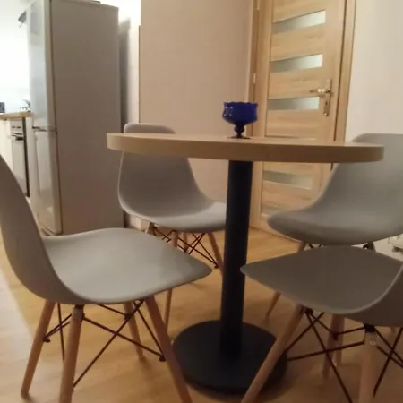 Dom Na Pagorku Pod Lipa