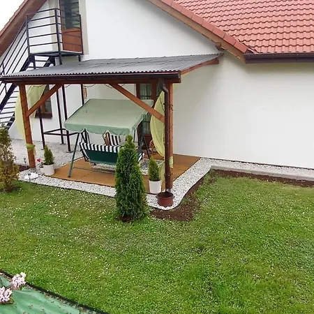 Dom Na Pagorku Pod Lipa * Klaj