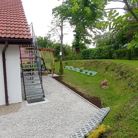 Dom Na Pagorku Pod Lipa Apartment