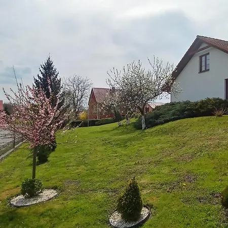 Dom Na Pagorku Pod Lipa